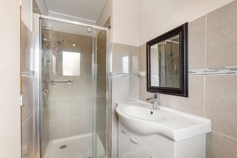 Photo of property in 8a Weiti Road, Orewa, 0931