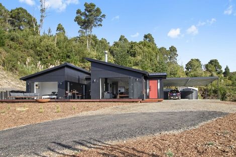 Photo of property in 2448 Hunua Road, Hunua, Papakura, 2583