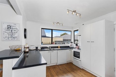 Photo of property in 8 Westburn Terrace, Burnside, Christchurch, 8041