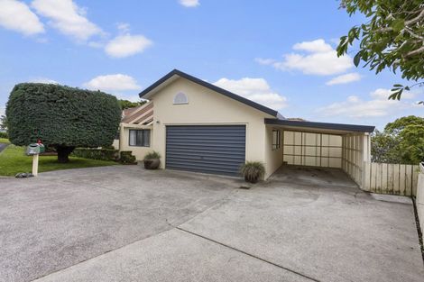 Photo of property in 17 Charlotte Street, Stanmore Bay, Whangaparaoa, 0932