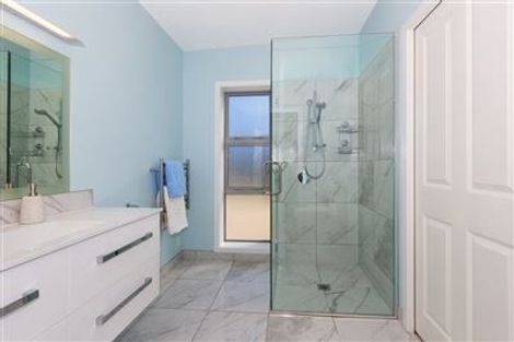 Photo of property in 3 Eglinton Close, Aotea, Porirua, 5024