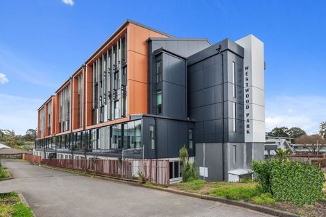 Photo of property in 15c/30 Westward Ho, Glen Eden, Auckland, 0602