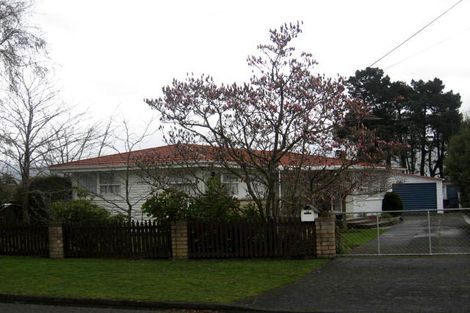 Photo of property in 12 Taverner Street, Carterton, 5713