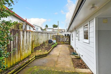 Photo of property in 31 Takanini Road, Takanini, 2112
