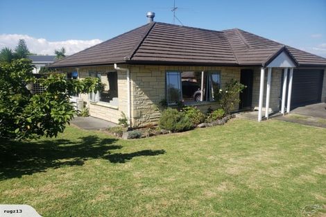Photo of property in 8a Aotea Road, Glen Eden, Auckland, 0602