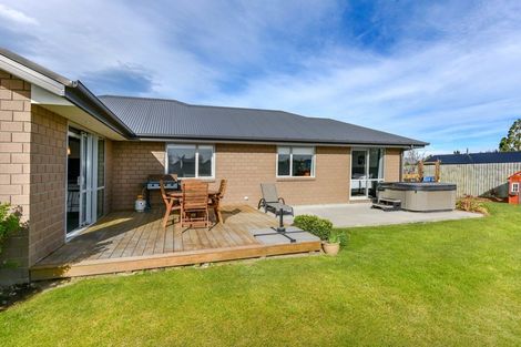 Photo of property in 20 Newbrook Terrace, Darfield, 7510