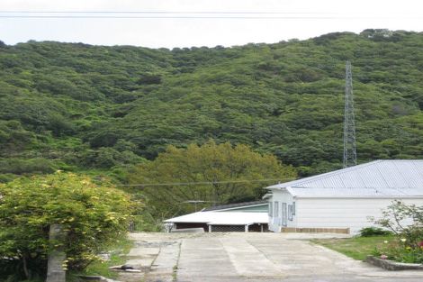 Photo of property in 8/93 Waikawa Road, Picton, 7220