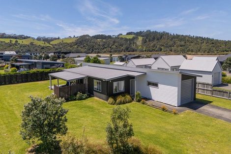 Photo of property in 42 Longreach Drive, Cooks Beach, Whitianga, 3591