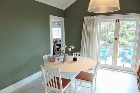 Photo of property in 14 Colenso Avenue, Hospital Hill, Napier, 4110