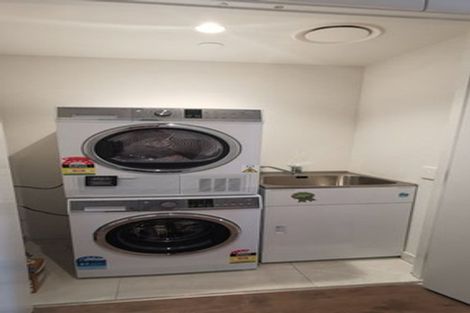 Photo of property in 1/8 Alexander Avenue, Torbay, Auckland, 0630