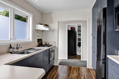 Photo of property in 3 Cowling Road, Hurdon, New Plymouth, 4310