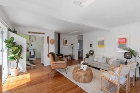 Photo of property in 45 Te Moana Road, Waikanae Beach, Waikanae, 5036