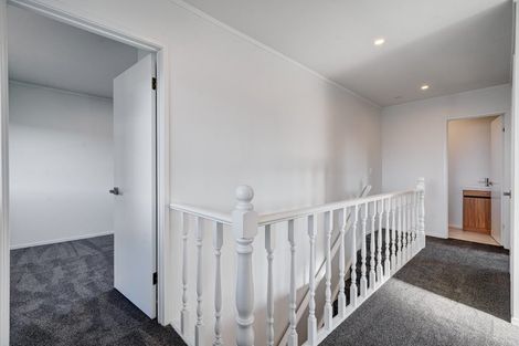 Photo of property in 2/24 Miro Street, New Lynn, Auckland, 0600