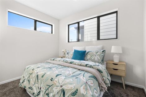 Photo of property in 105b Grove Road, Papakura, 2110