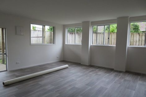 Photo of property in 4171a Great North Road, Glen Eden, Auckland, 0602