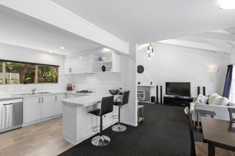 Photo of property in 105 Kamahi Street, Stokes Valley, Lower Hutt, 5019