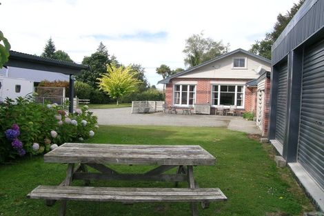 Photo of property in 63 Main North Road, Geraldine, 7930