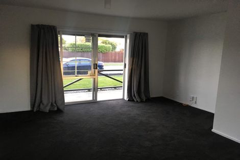 Photo of property in 2 Branksome Place, Parklands, Christchurch, 8083