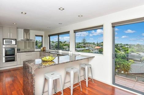 Photo of property in 7a Elizabeth Place, Mairangi Bay, Auckland, 0630