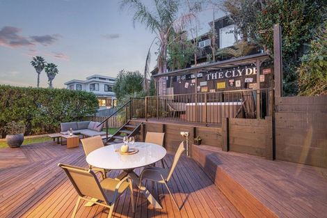 Photo of property in 21 Korotaha Terrace, Rothesay Bay, Auckland, 0630