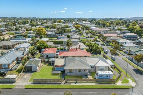 Photo of property in 13 Russell Avenue, Pukekohe, 2120