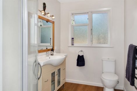 Photo of property in 13 Church Street, Oxford, 7430