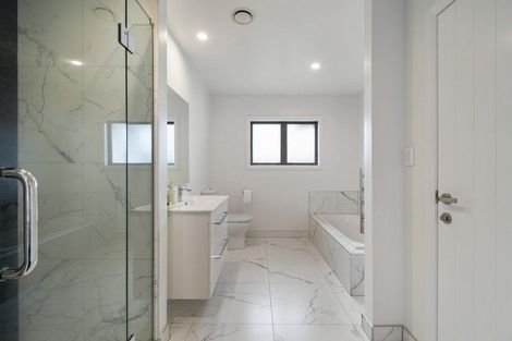 Photo of property in 2 Serenity Crescent, Kelvin Grove, Palmerston North, 4414