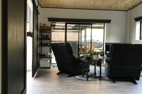 Photo of property in 33 Grahamtown Road, Onerahi, Whangarei, 0174