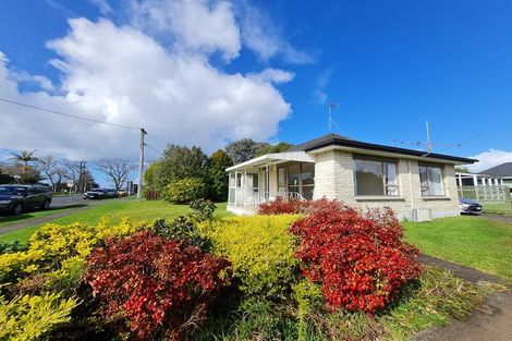 Photo of property in 1/2 Waterloo Road, Milford, Auckland, 0620