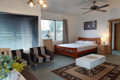 Photo of property in 4 Cecil Road, Wadestown, Wellington, 6012