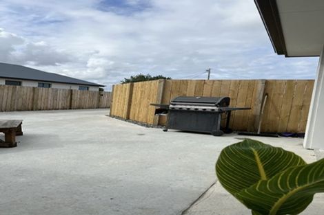 Photo of property in 16 Renfrew Street, Waikiwi, Invercargill, 9810