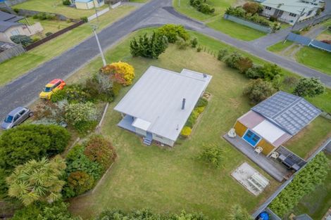 Photo of property in 31 Shortt Street, Foxton Beach, Foxton, 4815