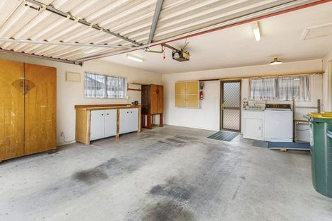 Photo of property in 131b Parrs Cross Road, Glen Eden, Auckland, 0612