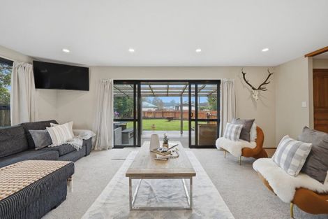 Photo of property in 6 Redwood Place, Oxford, 7430