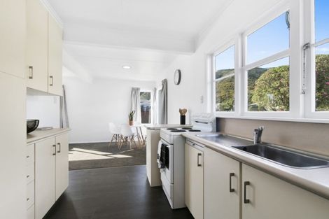 Photo of property in 61 Russell Road, Wainuiomata, Lower Hutt, 5014