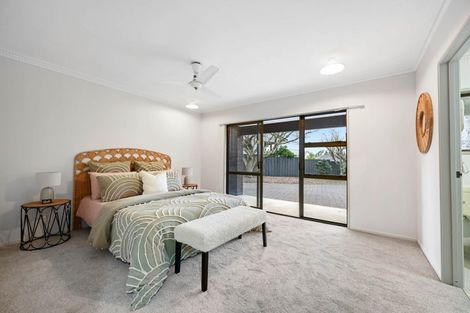 Photo of property in 24 Burn-murdoch Street, St Andrews, Hamilton, 3200