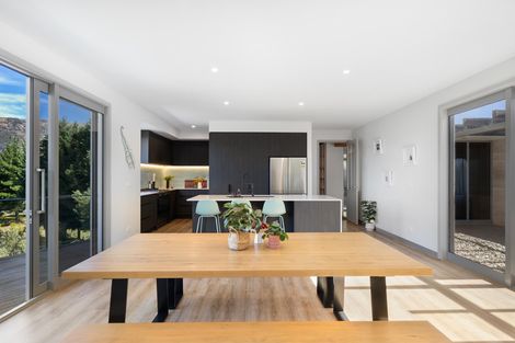 Photo of property in 293 Riverbank Road, Wanaka, 9382