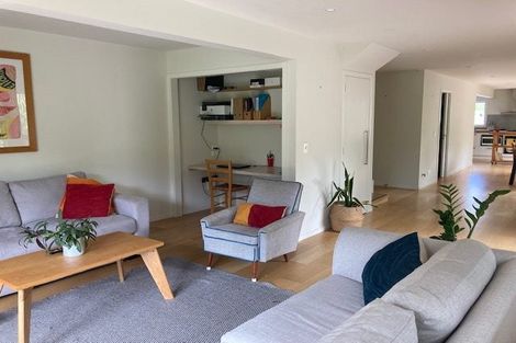 Photo of property in 9 Maori Hut Road, Red Beach, 0932