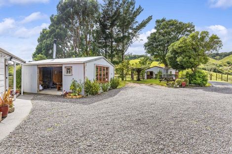 Photo of property in 33 Ratadale Road, Reikorangi, Waikanae, 5391