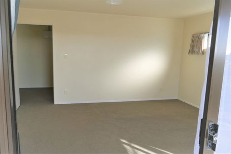 Photo of property in 16 Orewa Heights Crescent, Orewa, 0931