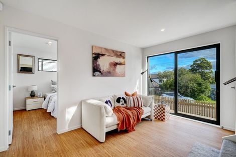 Photo of property in 1/20 William Souter Street, Forrest Hill, Auckland, 0620