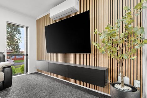 Photo of property in 6 Brunswick Rise, Mangere, Auckland, 2022