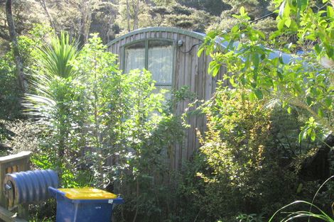 Photo of property in 96 Laingholm Drive, Laingholm, Auckland, 0604