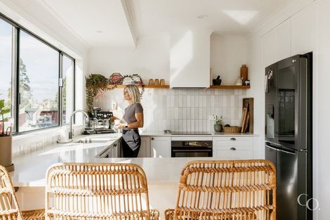 Photo of property in 70 Hinewa Road, Otumoetai, Tauranga, 3110