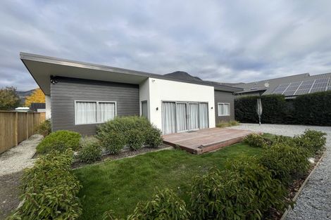 Photo of property in 8 Sylvan Street, Lake Hayes, Queenstown, 9304