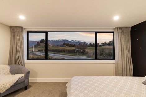 Photo of property in 2 Brodie Avenue, Arrowtown, 9302