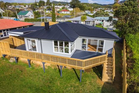 Photo of property in 23 Cumberland Grove, Cannons Creek, Porirua, 5024
