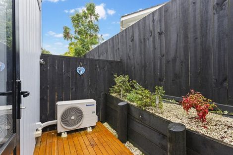 Photo of property in 19c Farwood Drive, Henderson, Auckland, 0612