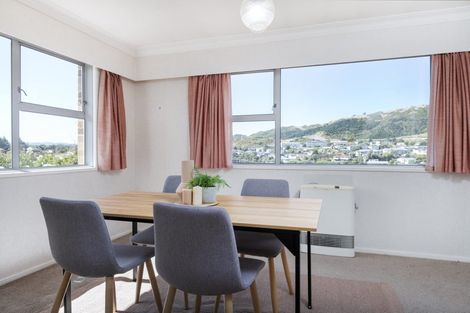 Photo of property in 7 Rembrandt Avenue, Tawa, Wellington, 5028