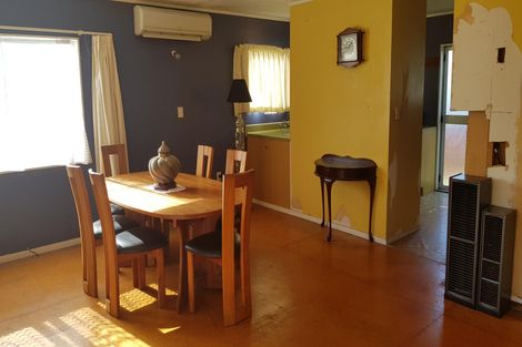 Photo of property in 2/2 Princess Street, Takanini, 2112